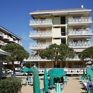 Diplomatic Fronte Mare Apartman Lido di Jesolo